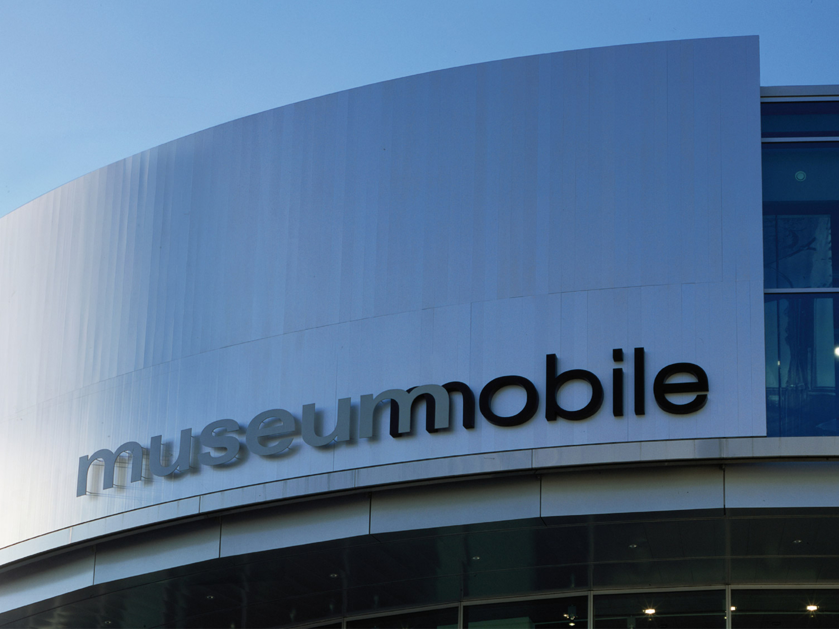 T kms team audi museum 4 3 1